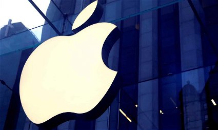 Apple Ascends to Unprecedented Heights: $3 Trillion Market Cap